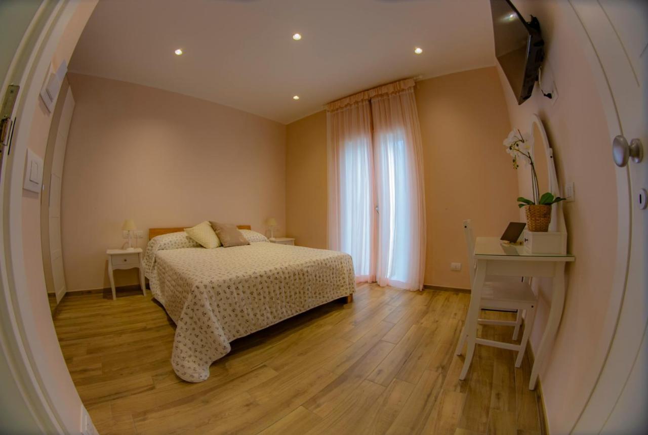 Bed and Breakfast Il Granello à Fiumicino Extérieur photo