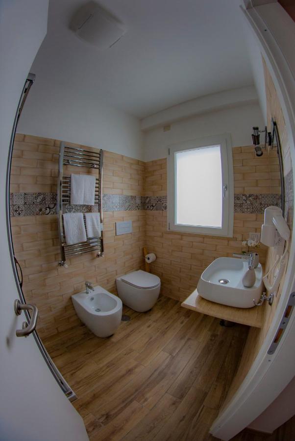 Bed and Breakfast Il Granello à Fiumicino Extérieur photo